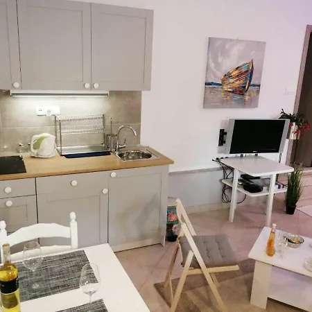 Unka Apartment
